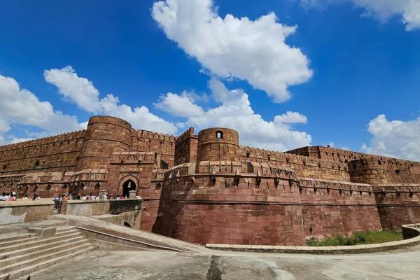Same Day Taj Mahal Tour by Train from Delhi
